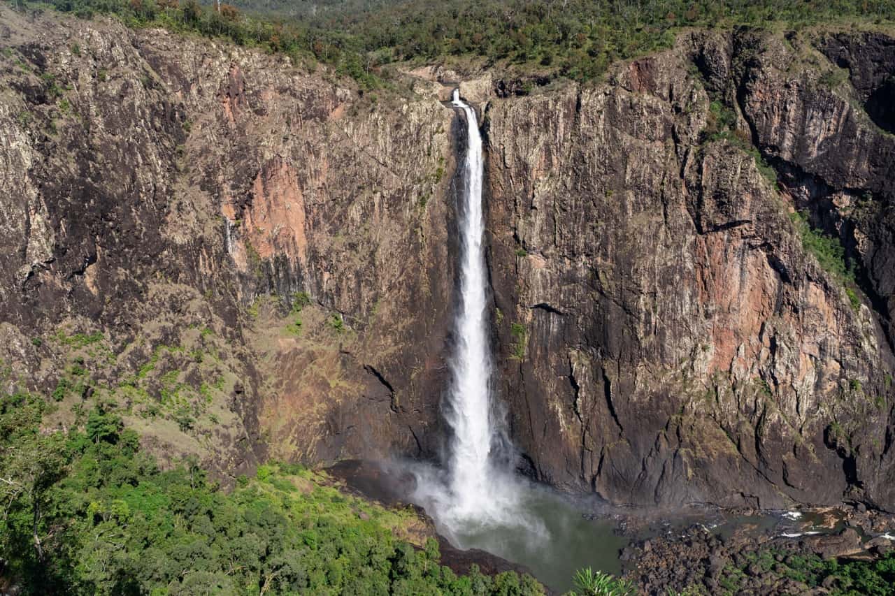 Wallaman Falls from the top look out