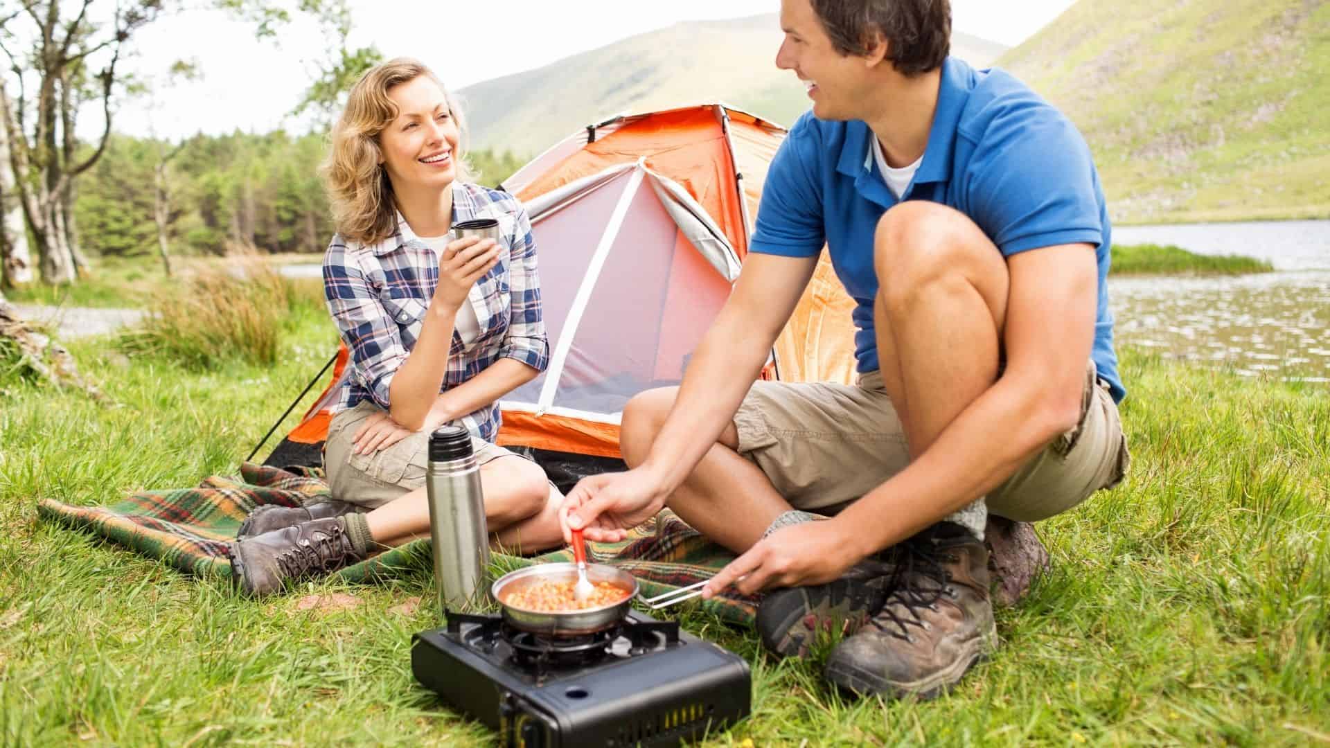 Induction Cooktop vs Gas in Campervan: Pros & Cons for Cooking